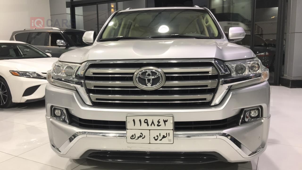 تويوتا لاندكروزر